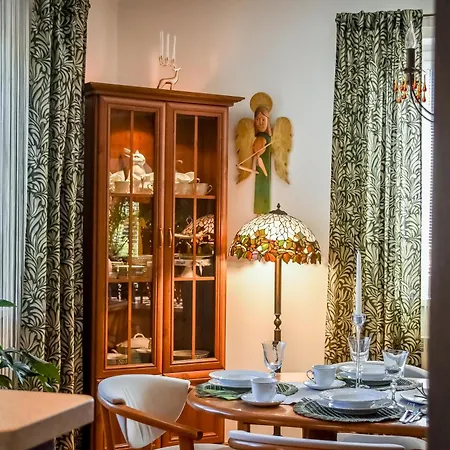 W Alejce アパート