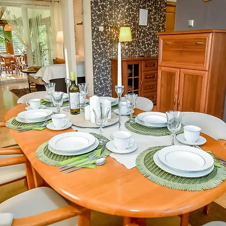 W Alejce アパート