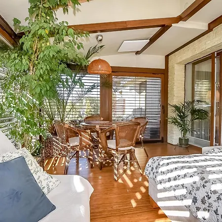 アパート W Alejce