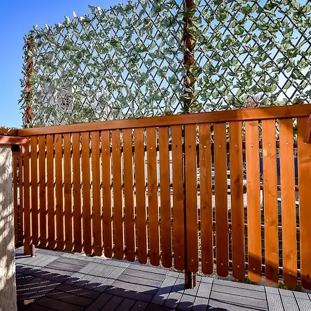 W Alejce アパート ラプカ