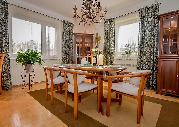 W Alejce 아파트 라프카